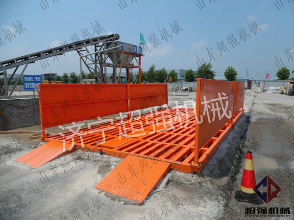 中铁十七局济徐高速项目4×8米免基础型